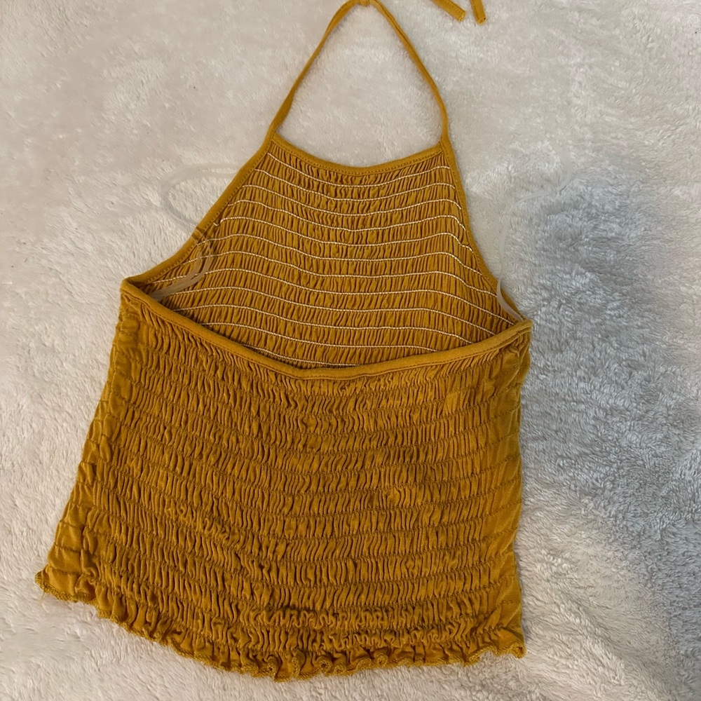 halter top💛 - Picture 5 of 6